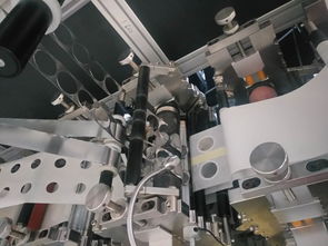 小牛全自動(dòng)敷貼模切包裝一體機(jī) 一機(jī)成型，重塑敷貼器生產(chǎn)新標(biāo)桿